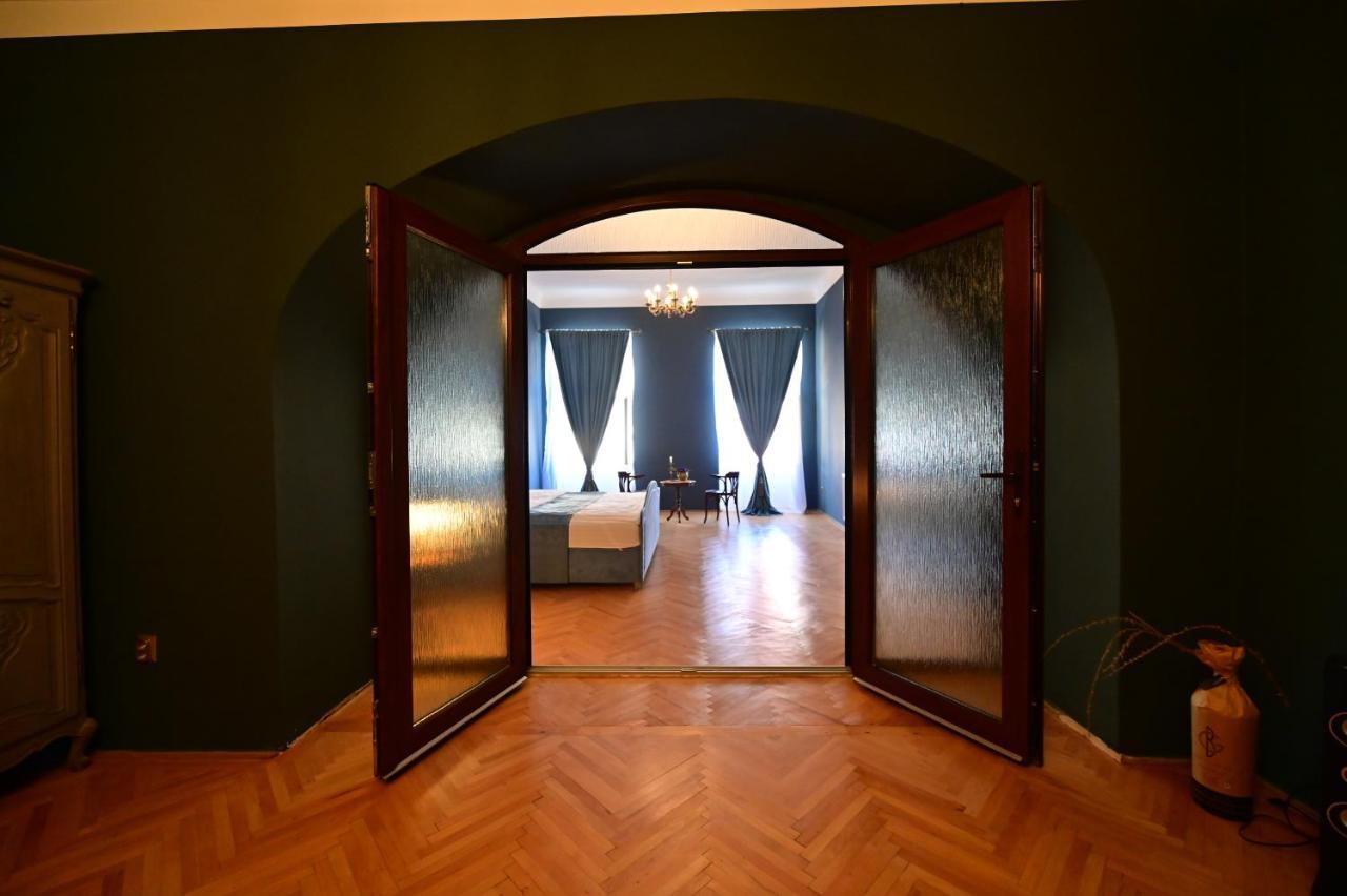 Lovely 2 Bedroom Apartment In Historic City Center 시비우 외부 사진