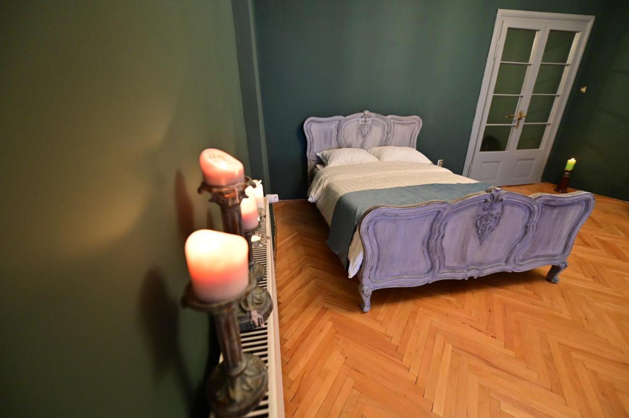 Lovely 2 Bedroom Apartment In Historic City Center 시비우 외부 사진